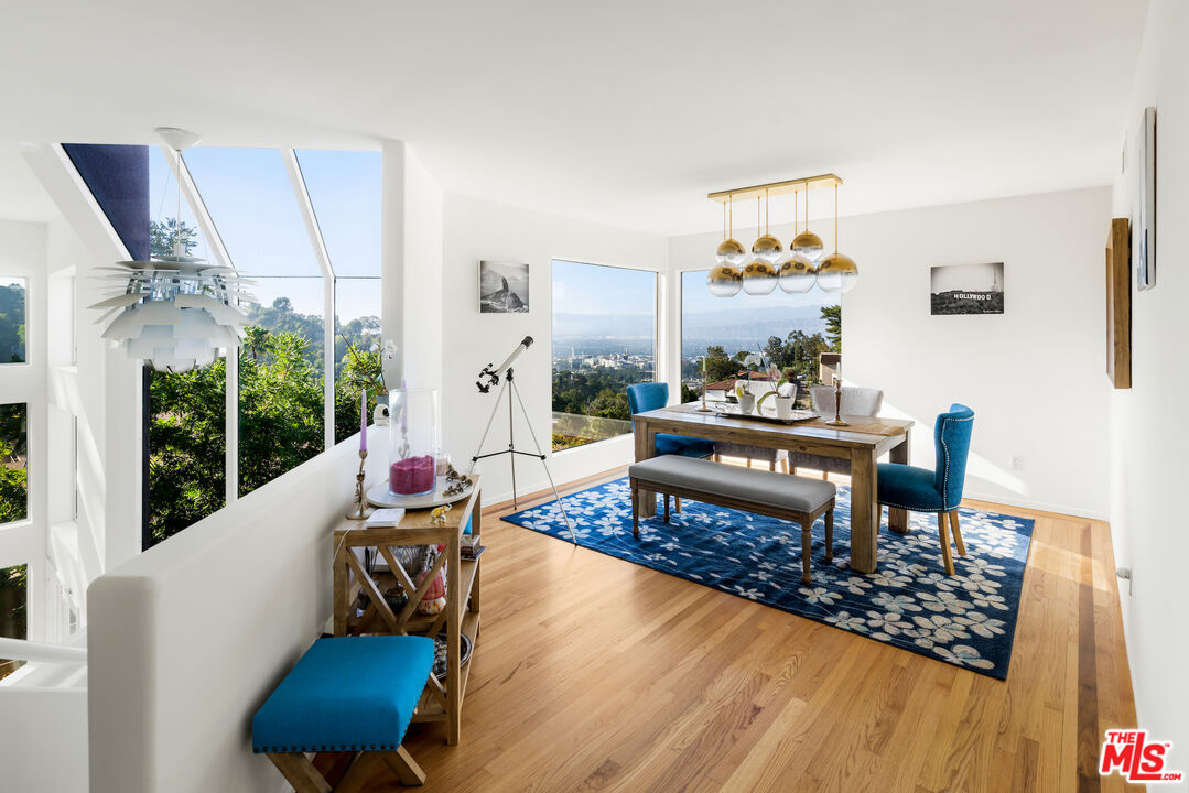 Los Angeles, California, 90068, United States, 3 Bedrooms Bedrooms, ,3 BathroomsBathrooms,Residential,For Sale,1913161