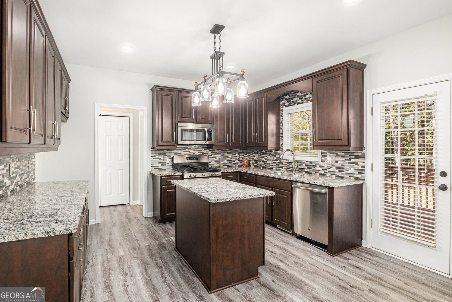 Buford, Georgia, 30518, United States, 4 Bedrooms Bedrooms, ,3 BathroomsBathrooms,Residential,For Sale,1969826