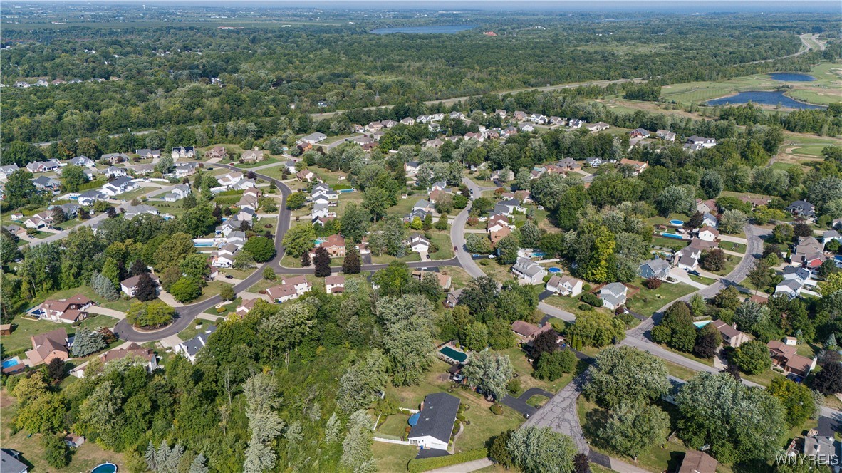 Lewiston, New York, 14092, United States, 3 Bedrooms Bedrooms, ,4 BathroomsBathrooms,Residential,For Sale,1937436