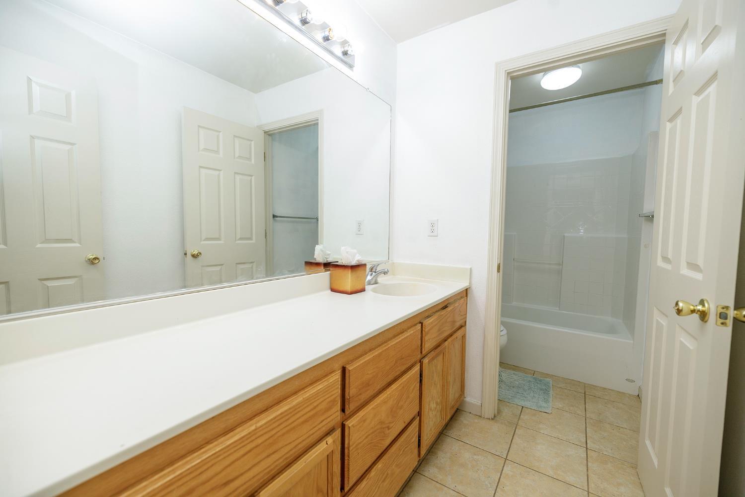 Merced, California, 95340, United States, 5 Bedrooms Bedrooms, ,3 BathroomsBathrooms,Residential,For Sale,1943664