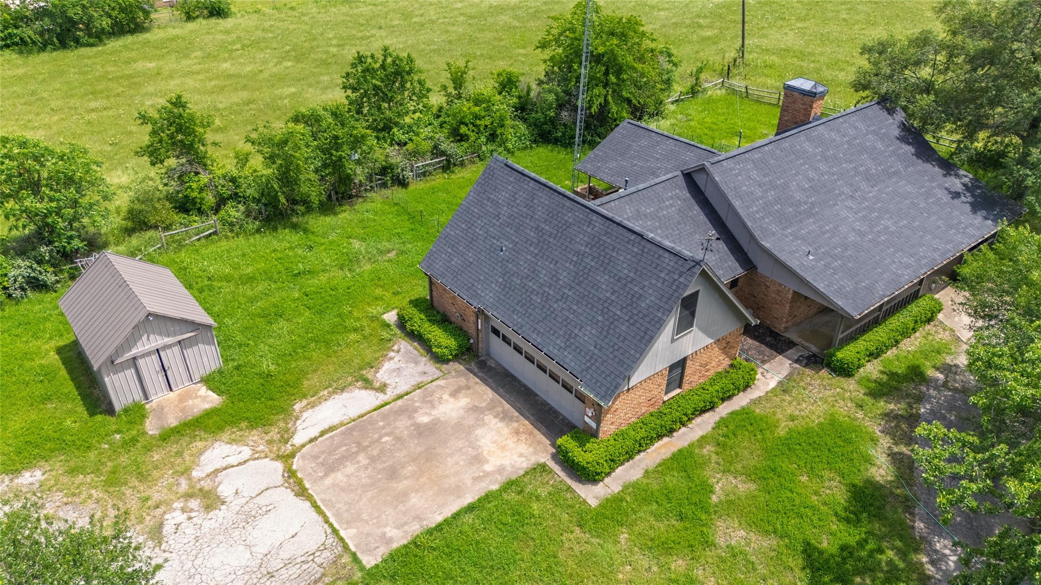 Campbell, Texas, 75422, United States, 3 Bedrooms Bedrooms, ,2 BathroomsBathrooms,Residential,For Sale,2048181