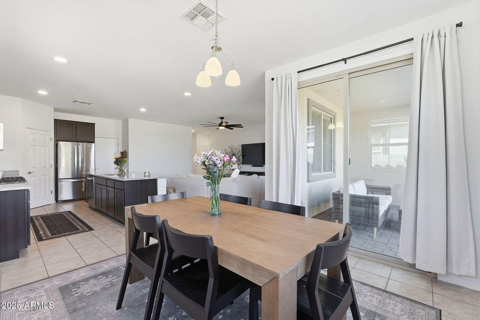 Queen Creek, Arizona, 85142, United States, 3 Bedrooms Bedrooms, ,2 BathroomsBathrooms,Residential,For Sale,2012024