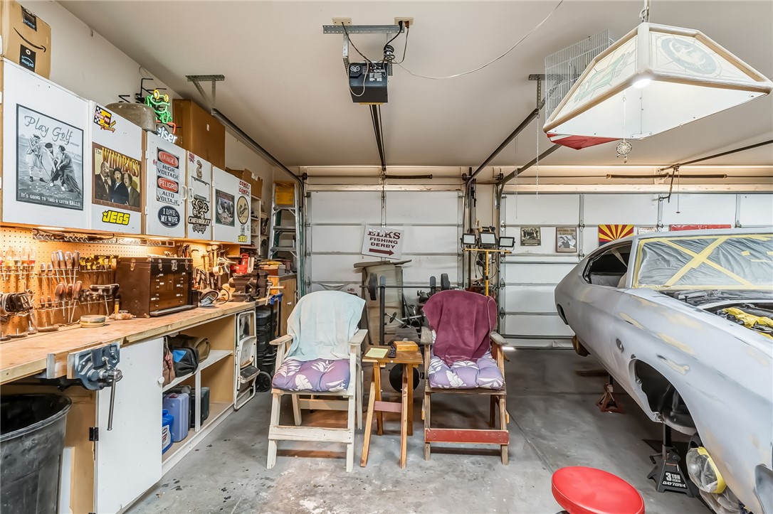 Bullhead City, Arizona, 86442, United States, 4 Bedrooms Bedrooms, ,2 BathroomsBathrooms,Residential,For Sale,1988926