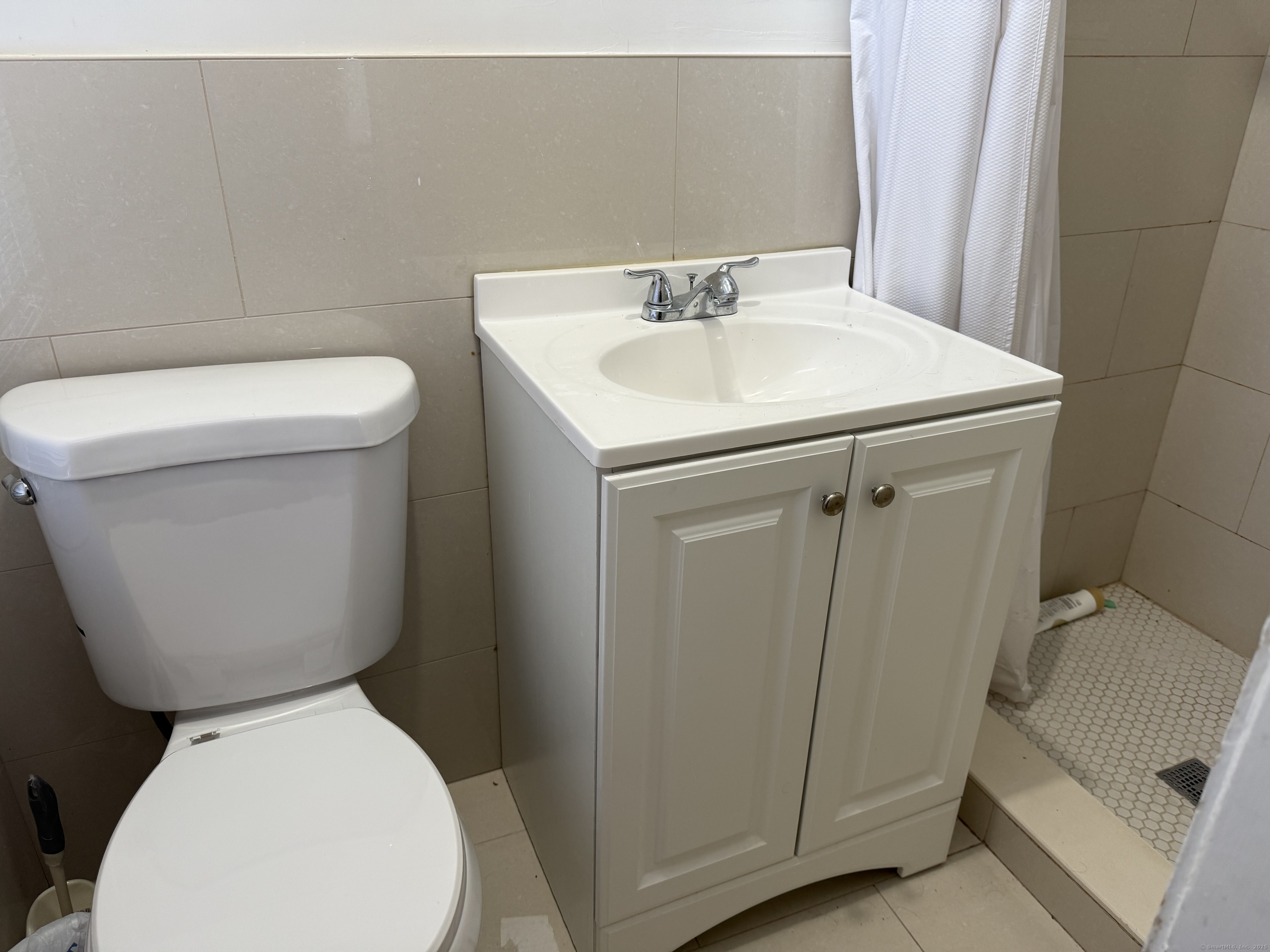 Bridgeport, Connecticut, 06606, United States, 10 Bedrooms Bedrooms, ,2 BathroomsBathrooms,Residential,For Sale,1974129