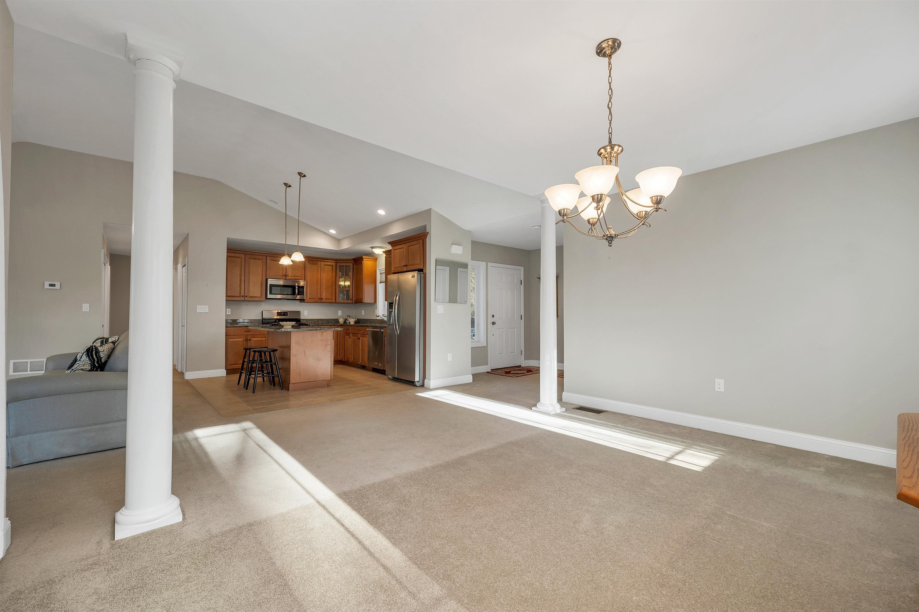 Windham, New Hampshire, 03087, United States, 2 Bedrooms Bedrooms, ,1 BathroomBathrooms,Residential,For Sale,2001835