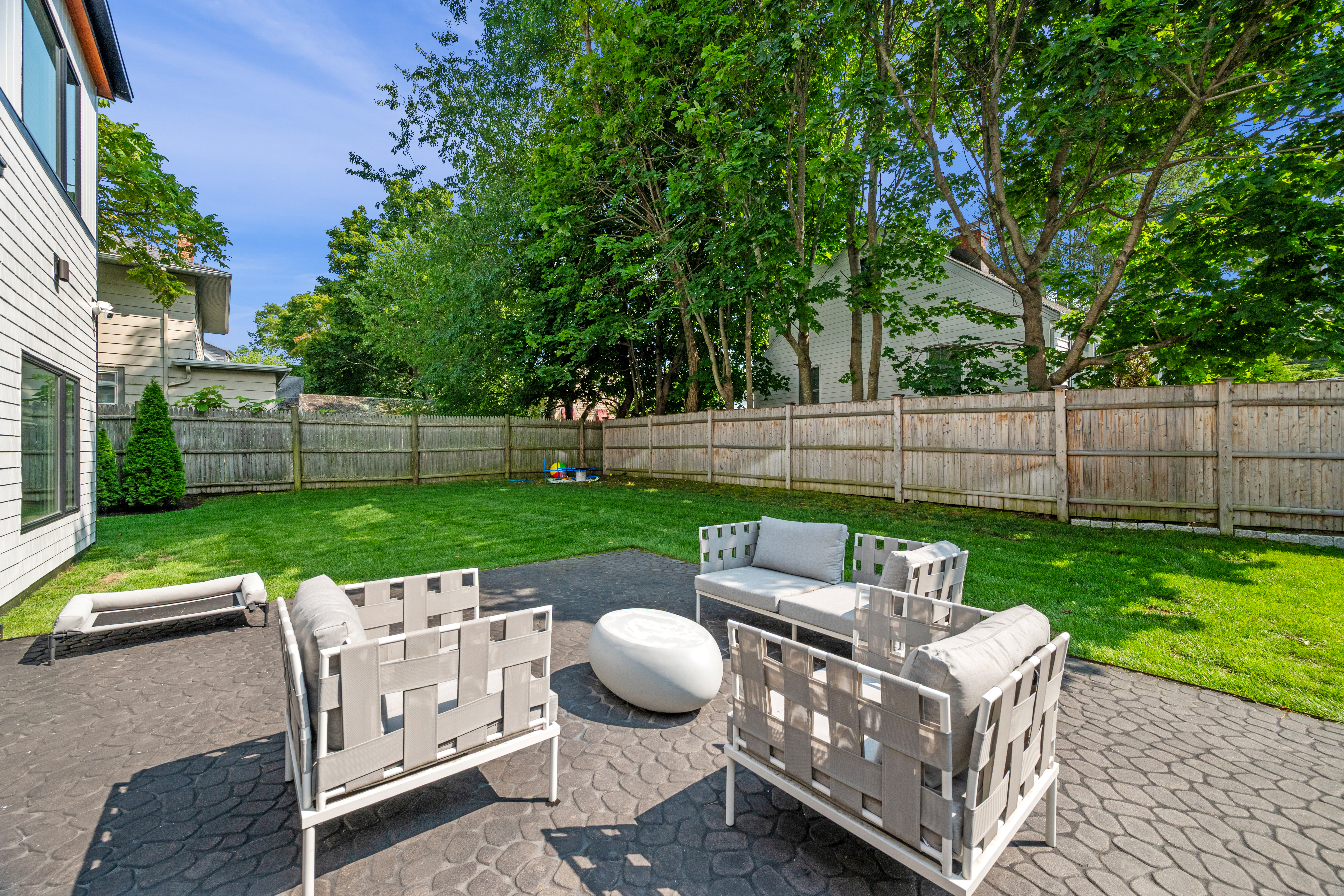  8 Dennison Avenue, Swampscott, MA, 01907 - 物件實景