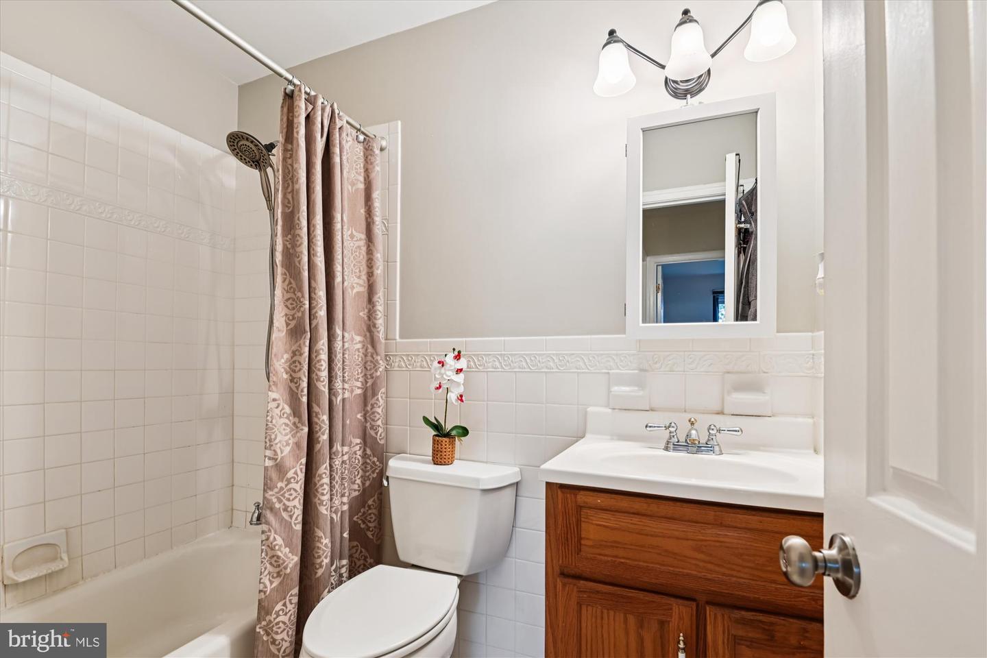 Crofton, Maryland, 21114, United States, 5 Bedrooms Bedrooms, ,4 BathroomsBathrooms,Residential,For Sale,1971690