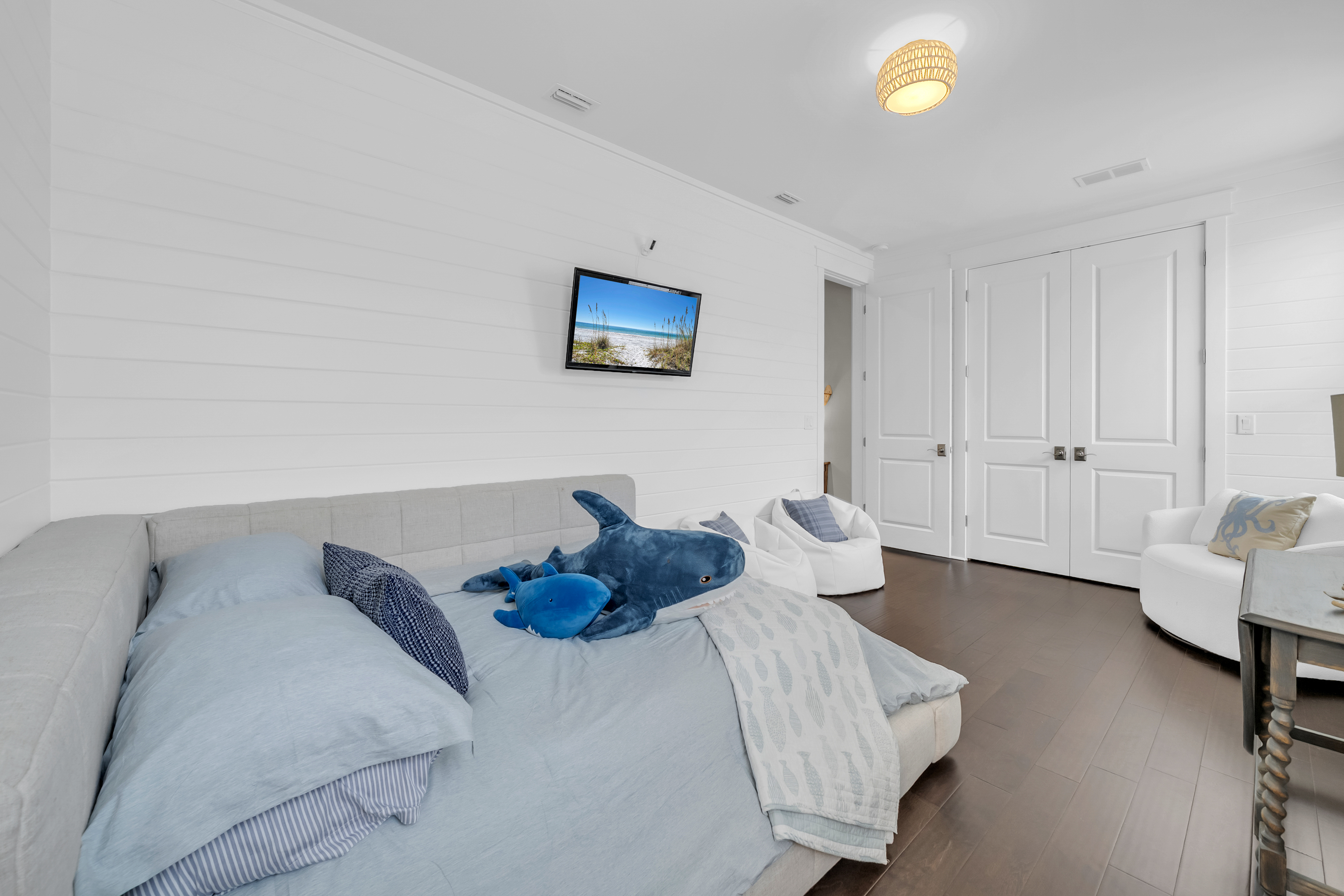  Furnished Forest-Backed Home with Private Pool & Dreamy Outdoor Spaces - 物件實景