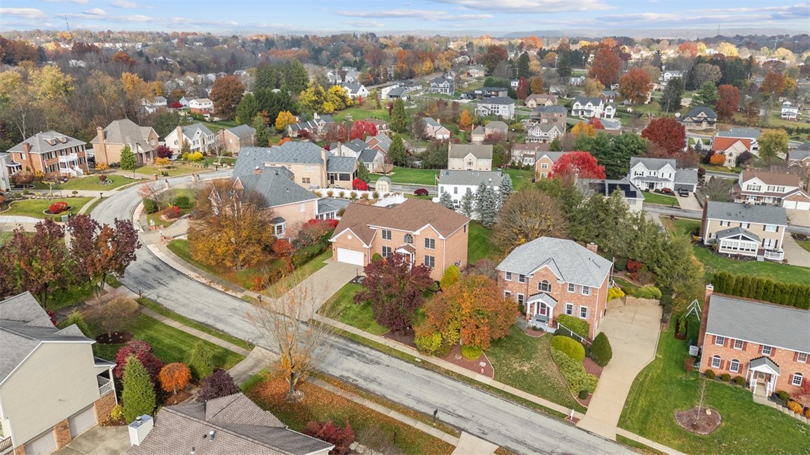 Robinson Twp, Pennsylvania, 15136, United States, 4 Bedrooms Bedrooms, ,4 BathroomsBathrooms,Residential,For Sale,1992157