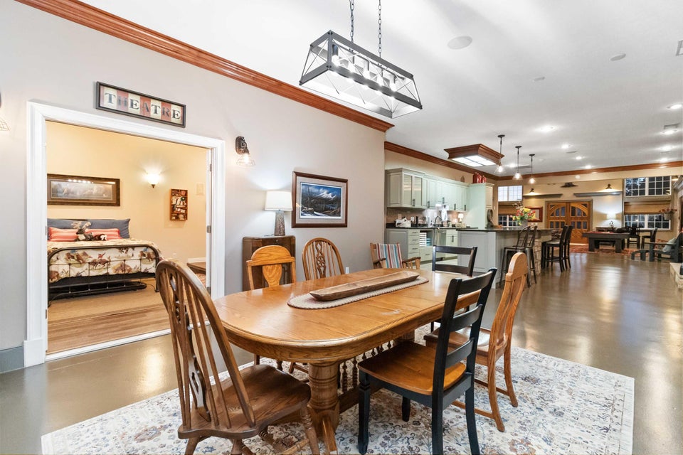 Somerset, Kentucky, 42503, United States, 6 Bedrooms Bedrooms, ,5 BathroomsBathrooms,Residential,For Sale,1835271
