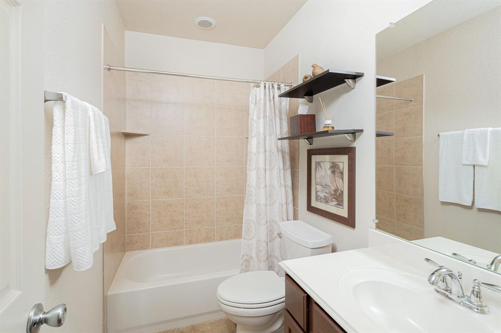 McKinney, Texas, 75072, United States, 4 Bedrooms Bedrooms, ,3 BathroomsBathrooms,Residential,For Sale,1839910
