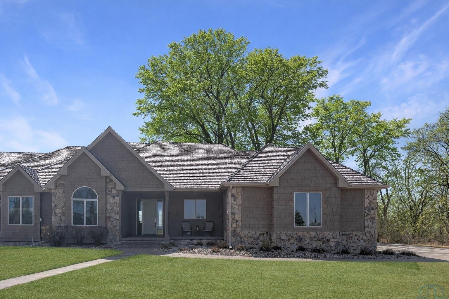 Jefferson, South Dakota, 57038, United States, 4 Bedrooms Bedrooms, ,4 BathroomsBathrooms,Residential,For Sale,2026909