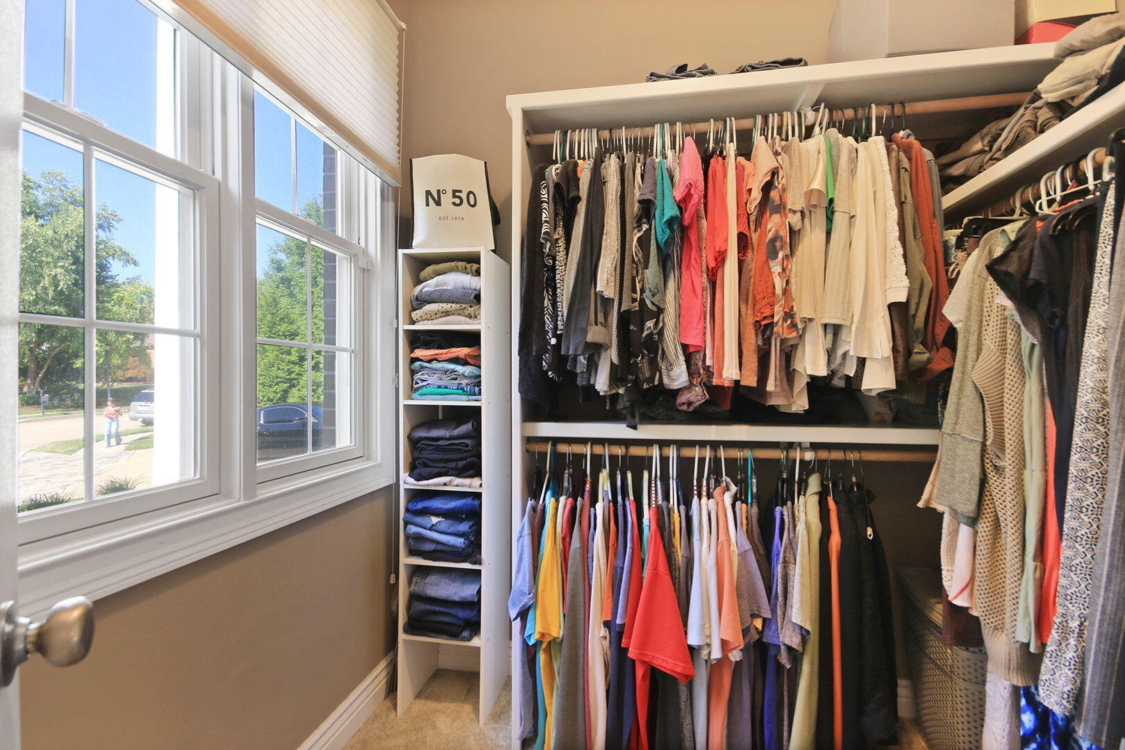 COLUMBIA, Missouri, 65203, United States, 5 Bedrooms Bedrooms, ,4 BathroomsBathrooms,Residential,For Sale,1983136