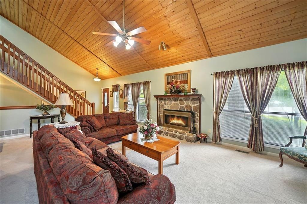 Roswell, Georgia, 30076, United States, 5 Bedrooms Bedrooms, ,4 BathroomsBathrooms,Residential,For Sale,1917059