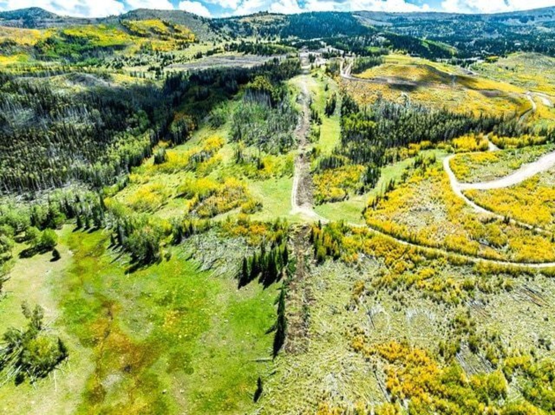 Beautiful New Ski-In/Ski-Out Community In Brian Head - 物件實景