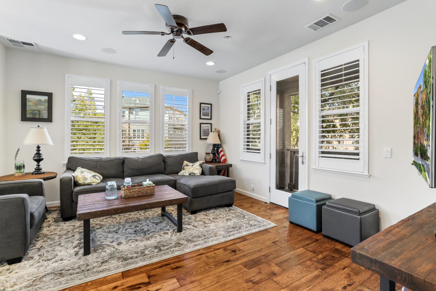 Dublin, California, 94568, United States, 2 Bedrooms Bedrooms, ,3 BathroomsBathrooms,Residential,For Sale,1879034