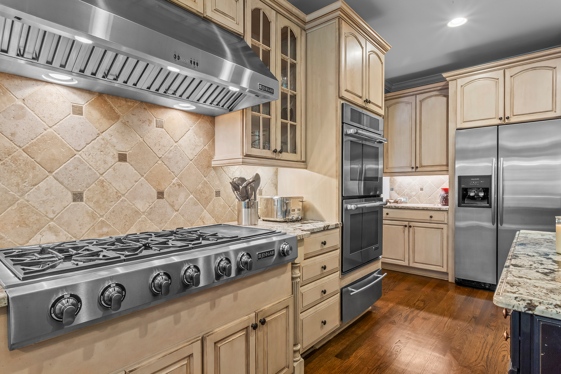  Timeless Craftsman Luxury with Unmatched Privacy in West Cobb - 物件實景