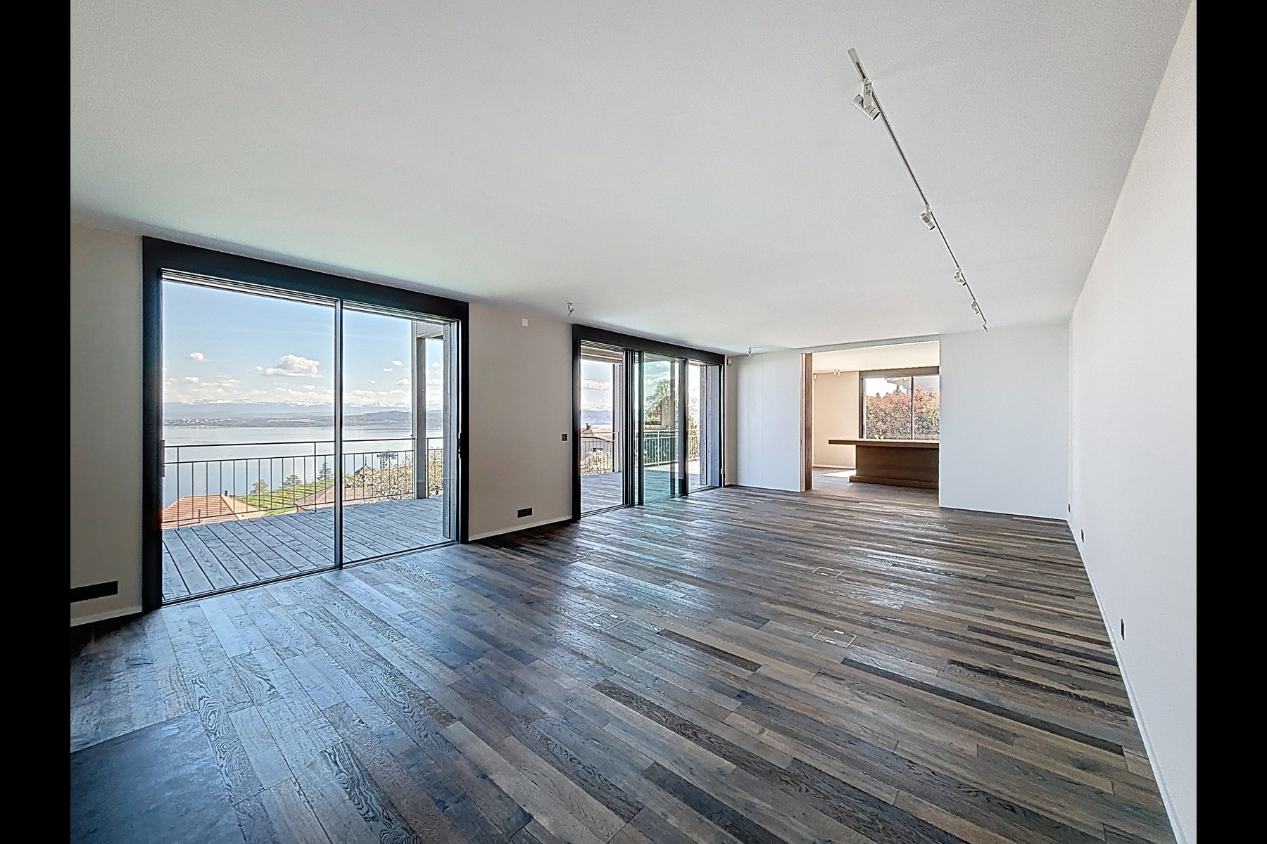  Nestled between the lake and the mountains, a magnificent, one-of-a-kind villa - 物件實景