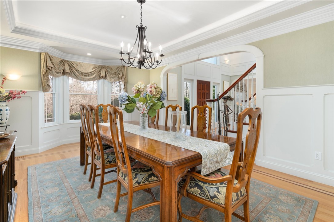 East Greenwich, Rhode Island, 02818, United States, 5 Bedrooms Bedrooms, ,7 BathroomsBathrooms,Residential,For Sale,1940425