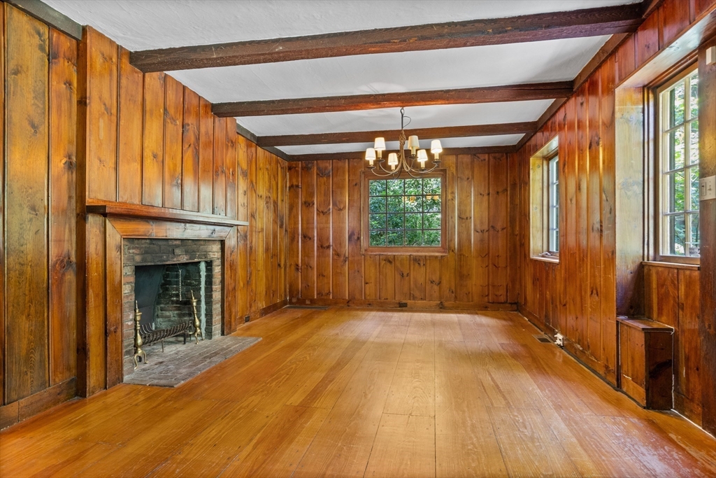 Sudbury, Massachusetts, 01776, United States, 4 Bedrooms Bedrooms, ,3 BathroomsBathrooms,Residential,For Sale,1940388