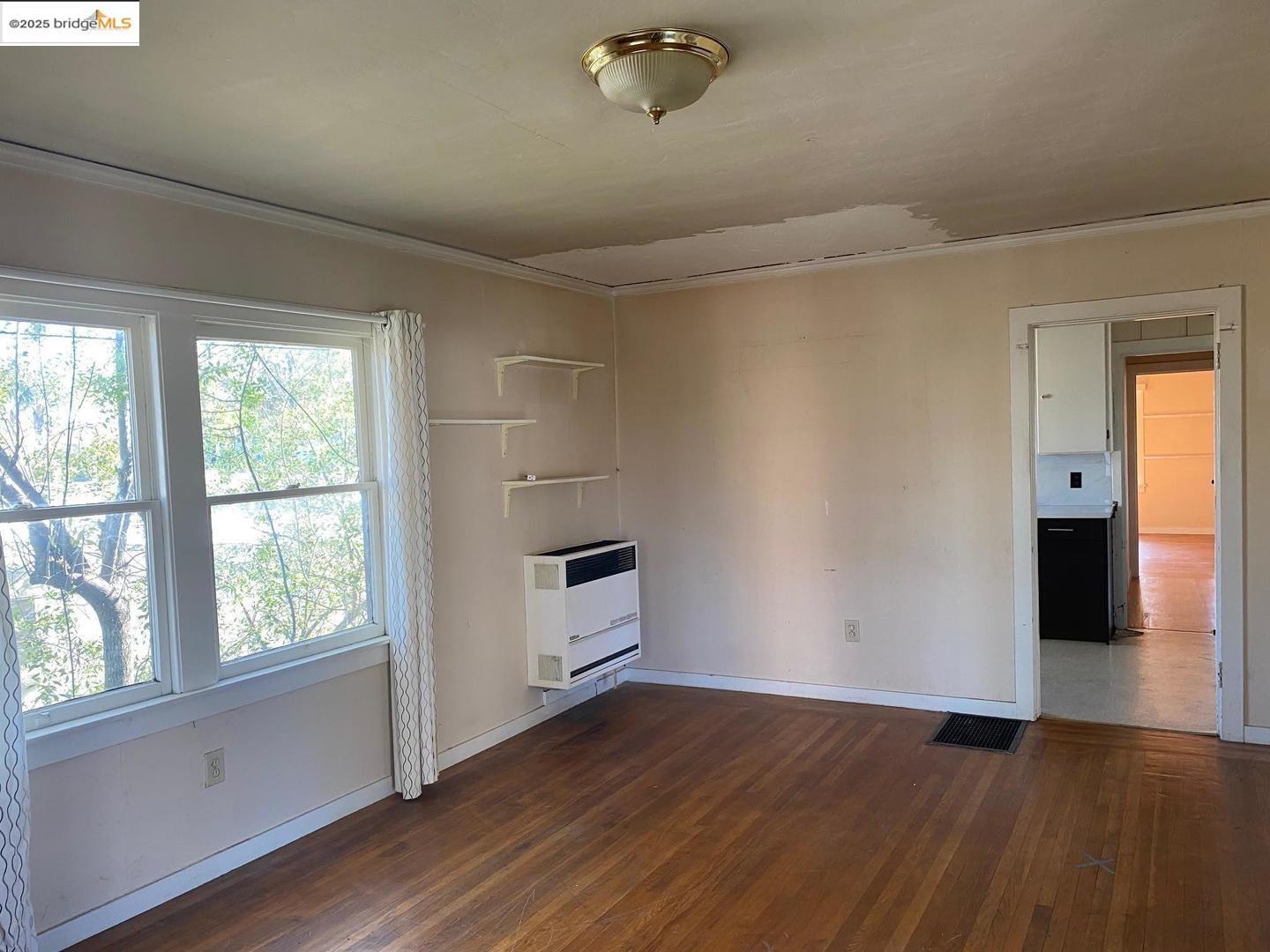 Alameda, California, 94501, United States, ,Residential,For Sale,1942149