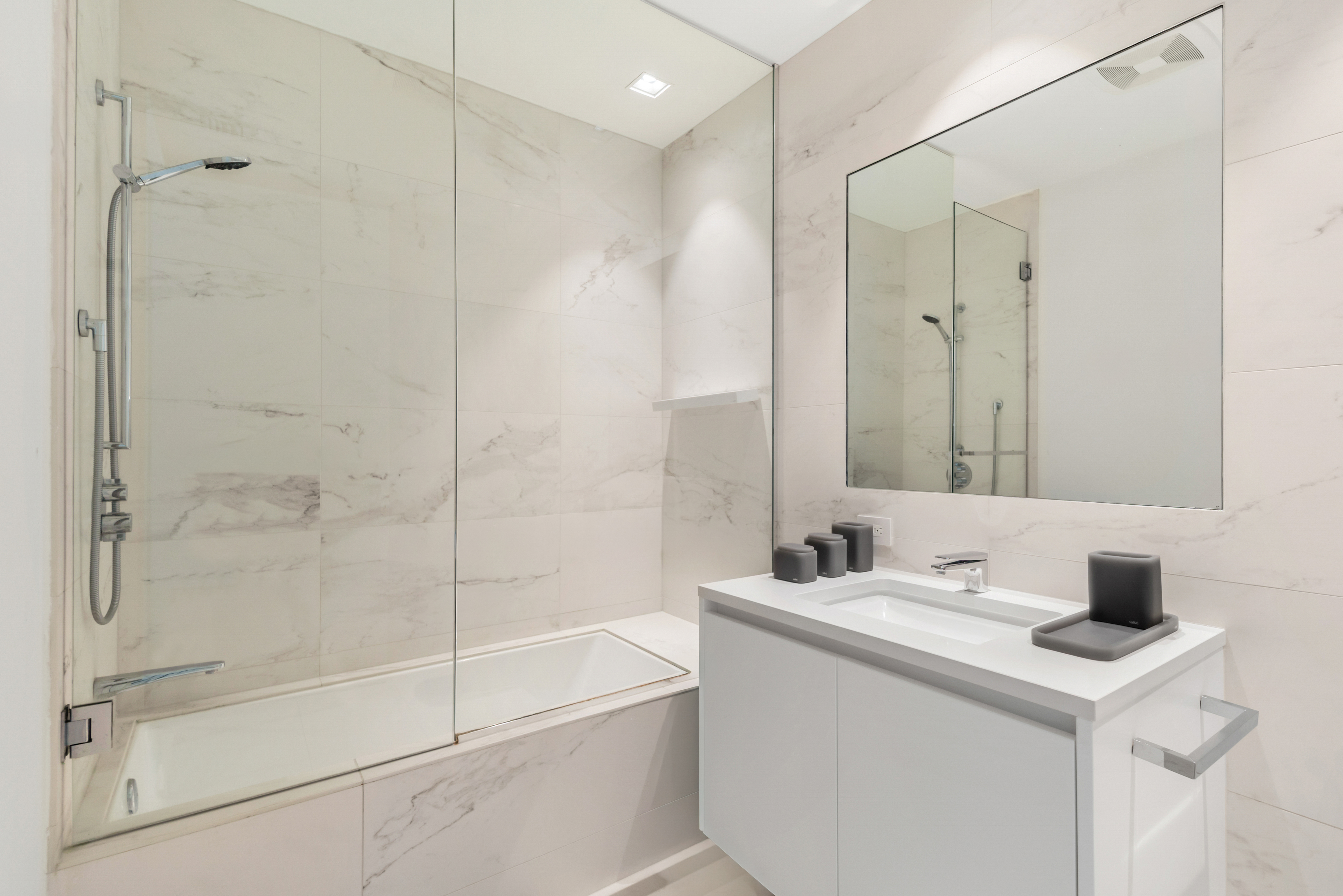  1000 Biscayne Blvd, Miami, FL, 33132 - 物件實景