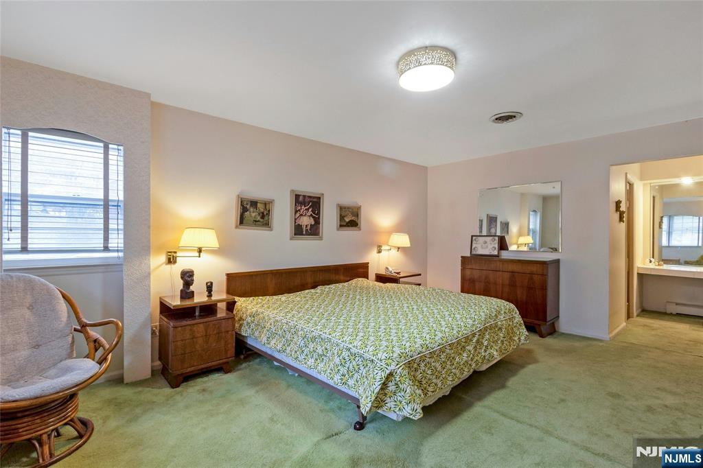 River Vale, New Jersey, 07675, United States, 4 Bedrooms Bedrooms, ,3 BathroomsBathrooms,Residential,For Sale,1987522