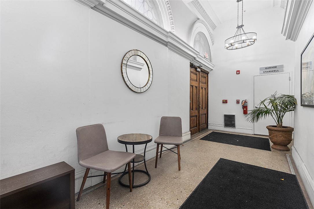 South Side, Pennsylvania, 15203, United States, 2 Bedrooms Bedrooms, ,3 BathroomsBathrooms,Residential,For Sale,1991307