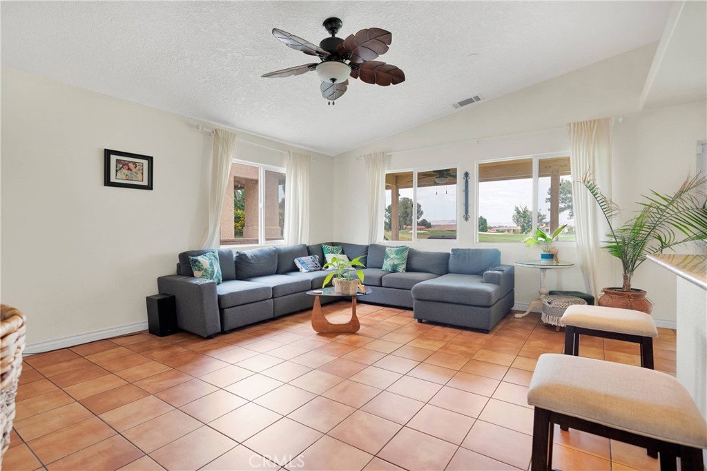 Victorville, California, 92395, United States, 4 Bedrooms Bedrooms, ,2 BathroomsBathrooms,Residential,For Sale,1927294
