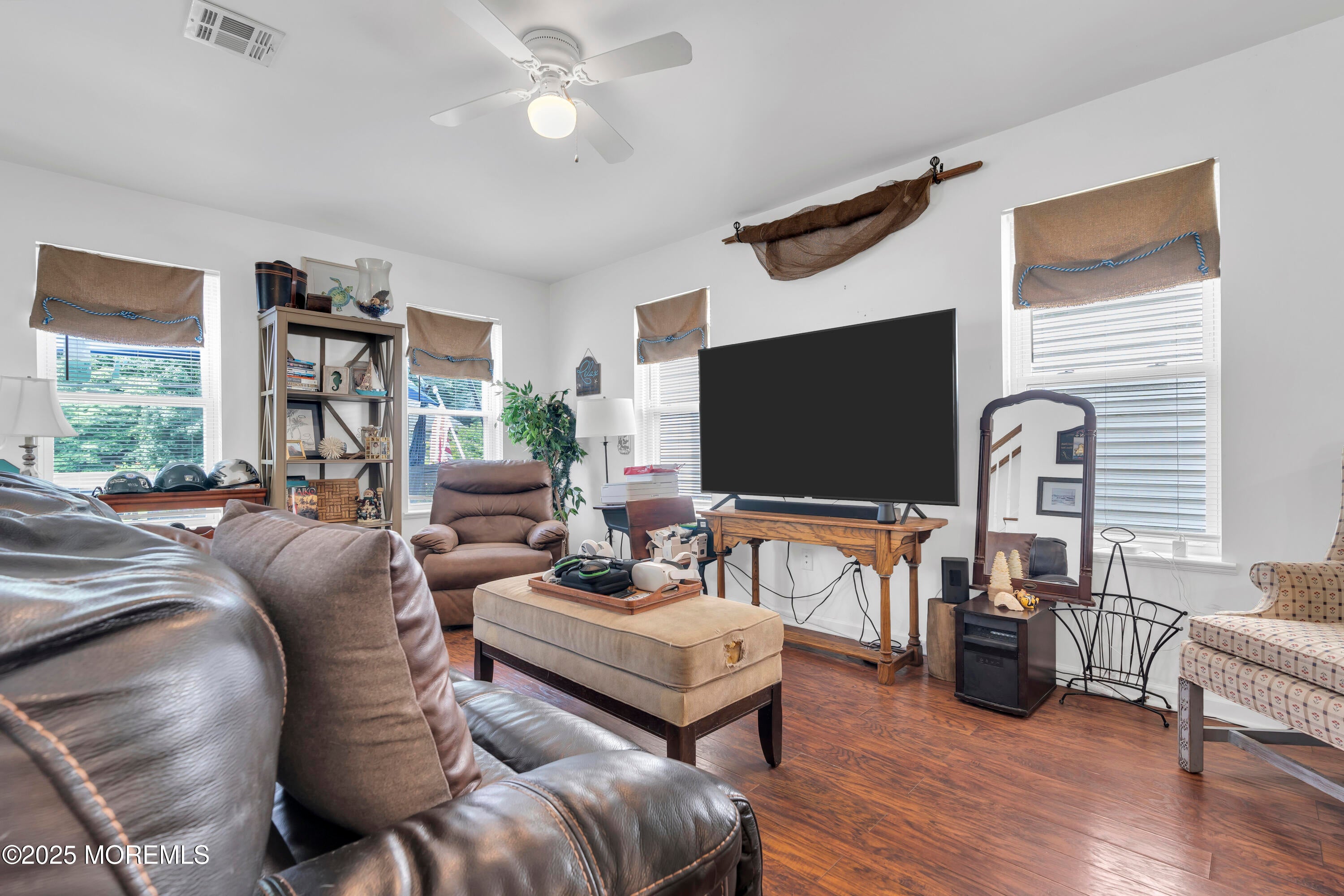 Highlands, New Jersey, 07732, United States, 2 Bedrooms Bedrooms, ,2 BathroomsBathrooms,Residential,For Sale,1980474