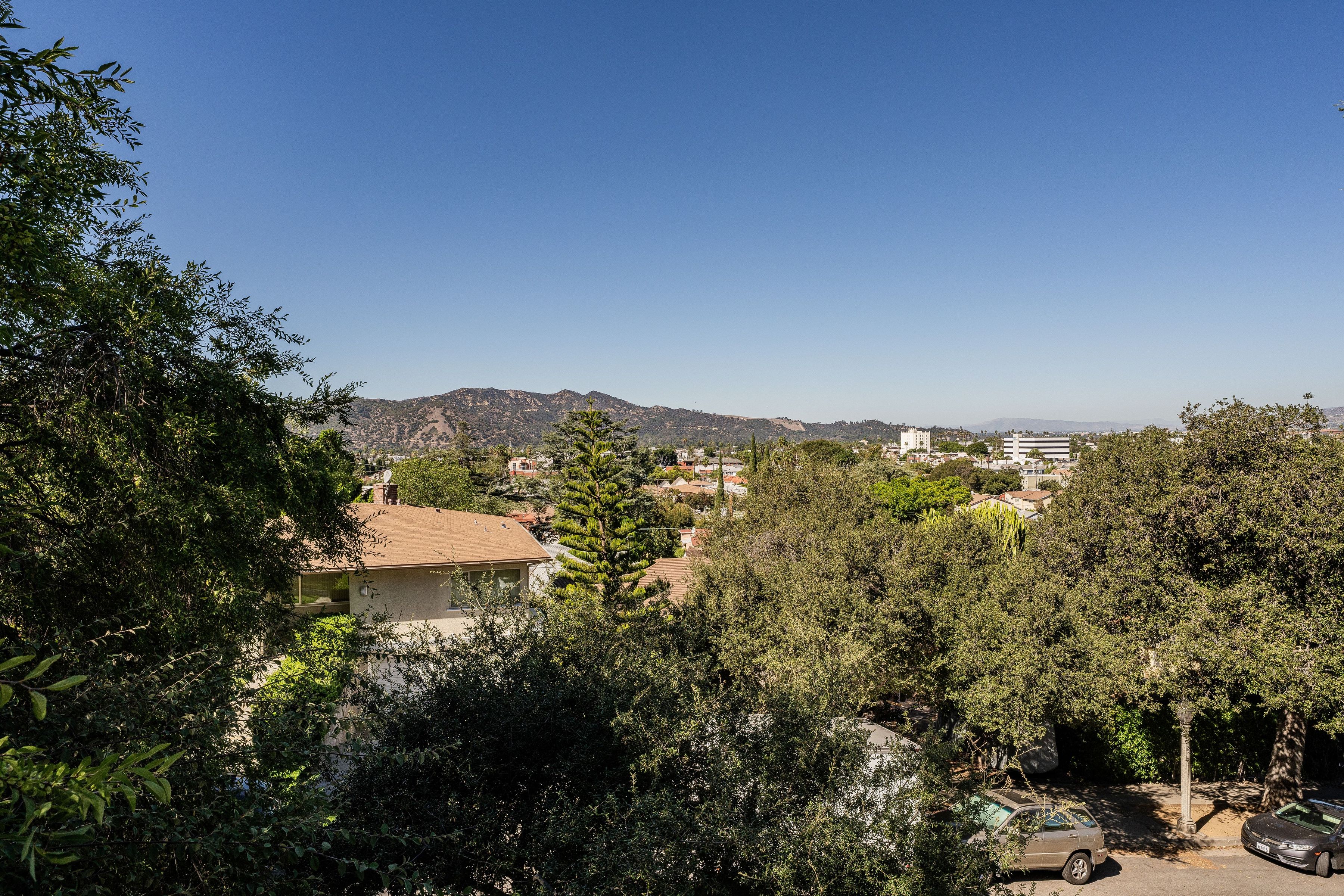  718 East Cypress Street - 物件實景