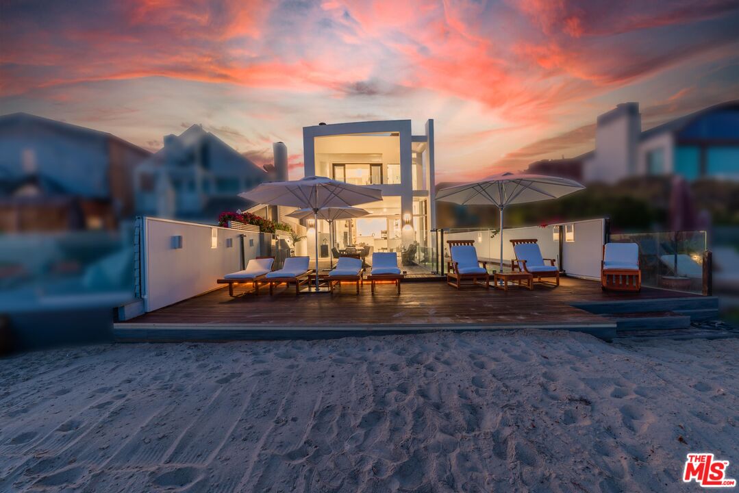 Malibu, California, 90265, United States, 4 Bedrooms Bedrooms, ,6 BathroomsBathrooms,Residential,For Sale,1912115