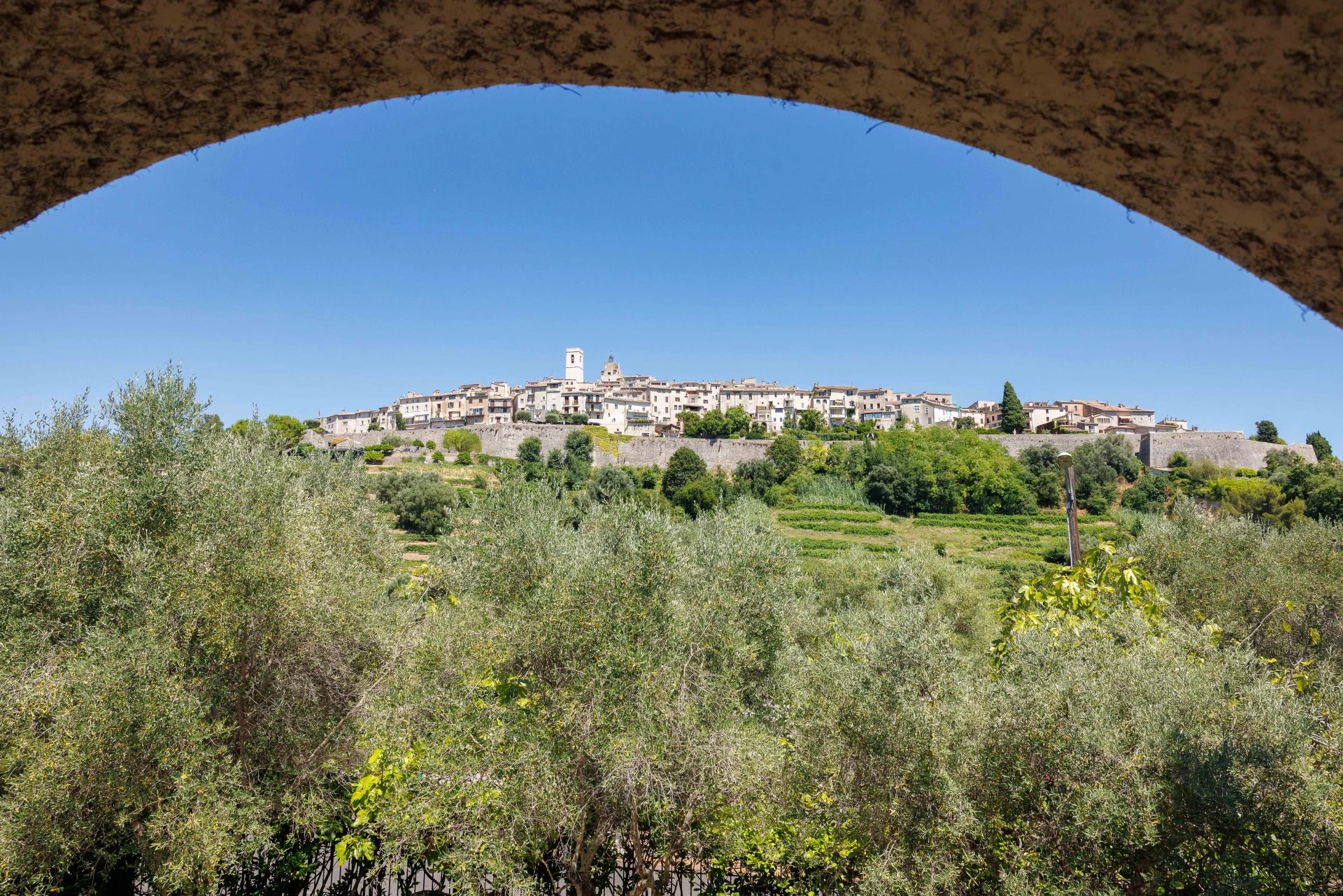 Saint-Paul-de-Vence, Provence-Alpes-Côte d’Azur, 06570, FR, 5 Bedrooms Bedrooms, ,Residential,For Sale,1895395