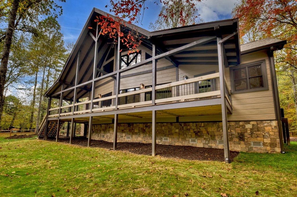 Mineral Bluff, Georgia, 30559, United States, 4 Bedrooms Bedrooms, ,5 BathroomsBathrooms,Residential,For Sale,1986837