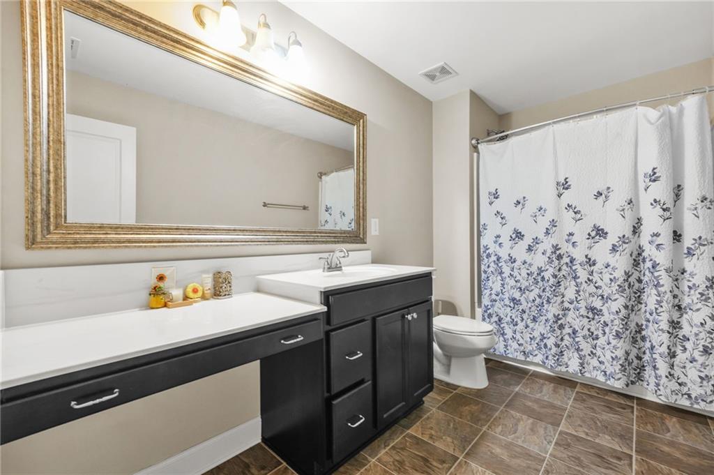 Powder Springs, Georgia, 30127, United States, 5 Bedrooms Bedrooms, ,4 BathroomsBathrooms,Residential,For Sale,1954656