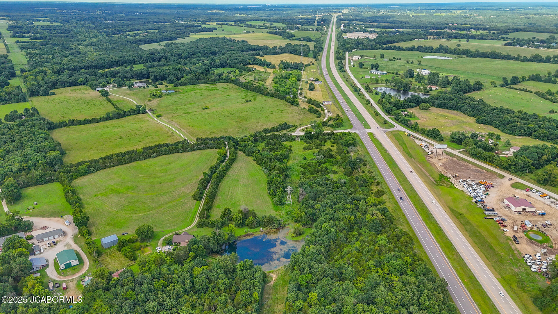 New Bloomfield, Missouri, 65063, United States, 3 Bedrooms Bedrooms, ,2 BathroomsBathrooms,Residential,For Sale,1978608