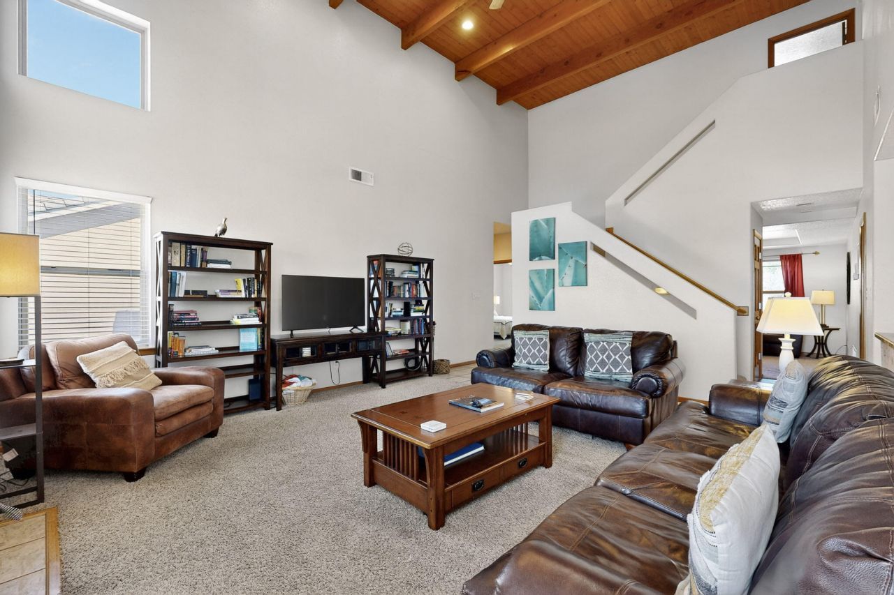 Albuquerque, New Mexico, 87122, United States, 4 Bedrooms Bedrooms, ,3 BathroomsBathrooms,Residential,For Sale,1964200