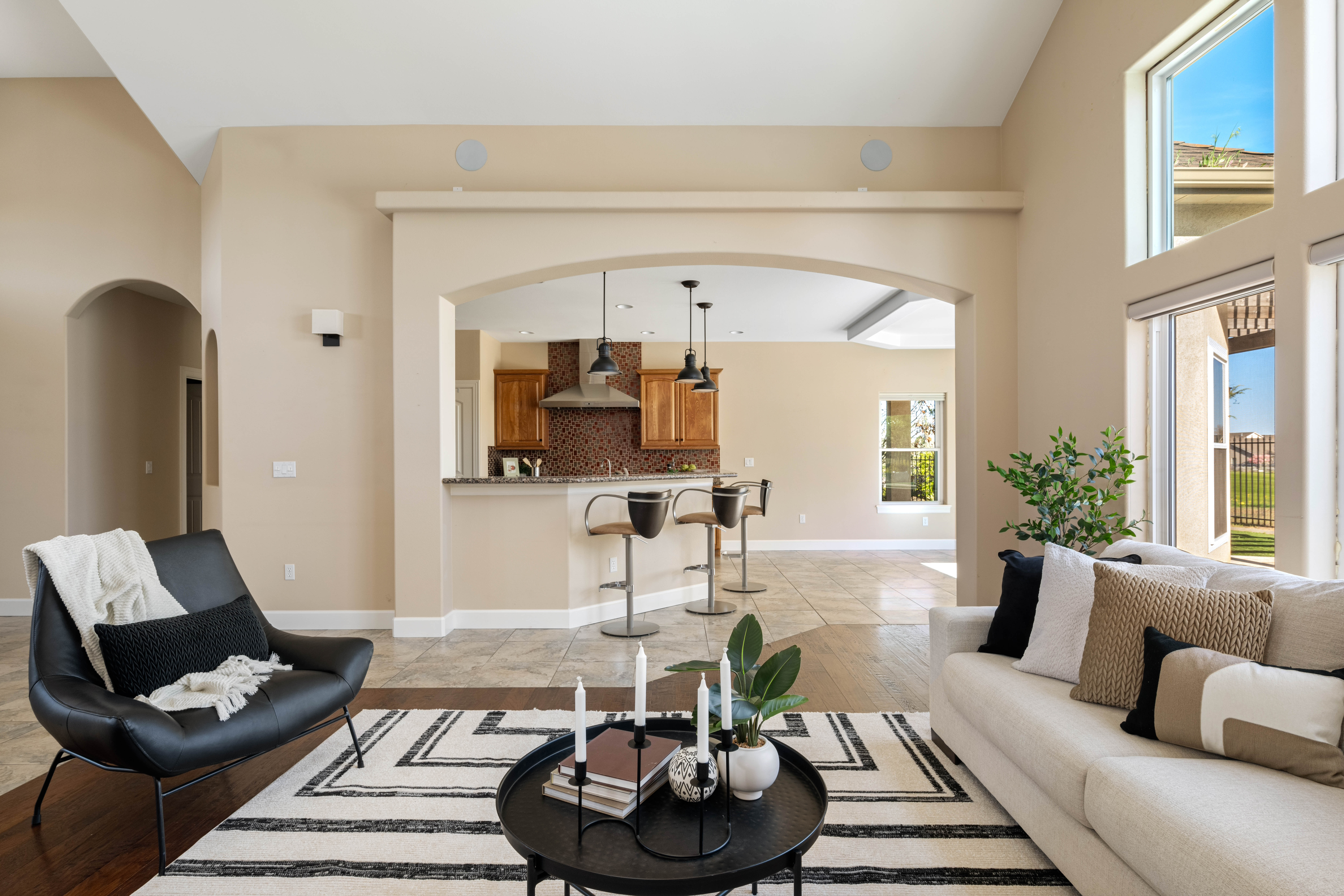  Pool, Course Frontage, Outdoor Kitchen &More - 物件實景