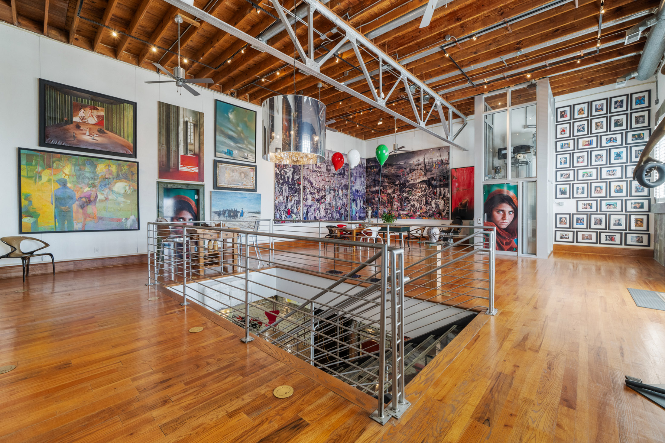  Extraordinary 1925 Landmark Live-Work Building in the Heart of Castleberry Hill - 物件實景