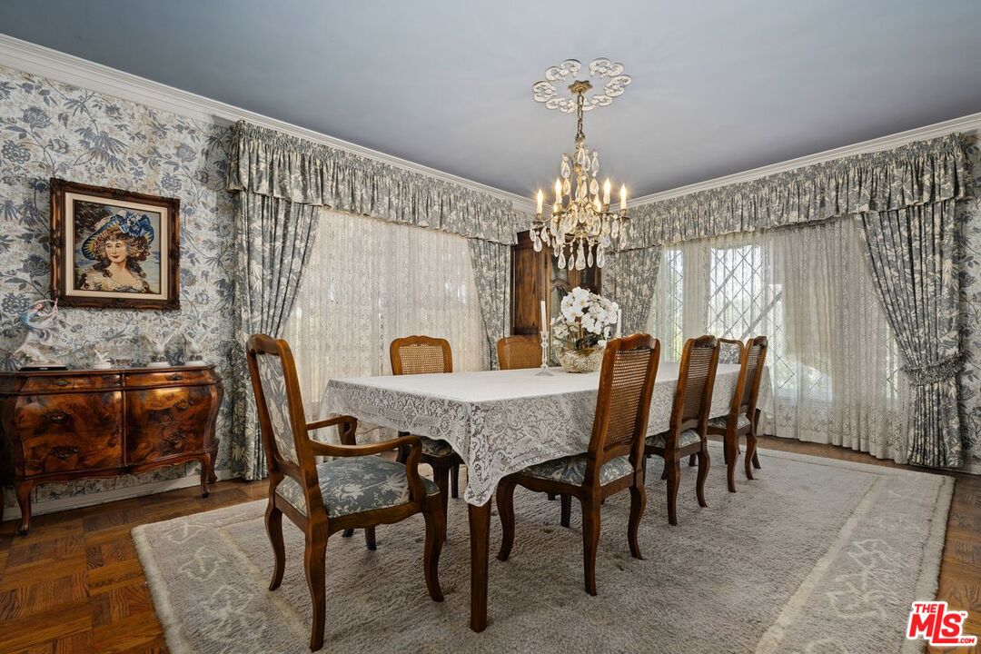 Los Angeles, California, 90049, United States, 4 Bedrooms Bedrooms, ,4 BathroomsBathrooms,Residential,For Sale,1913168