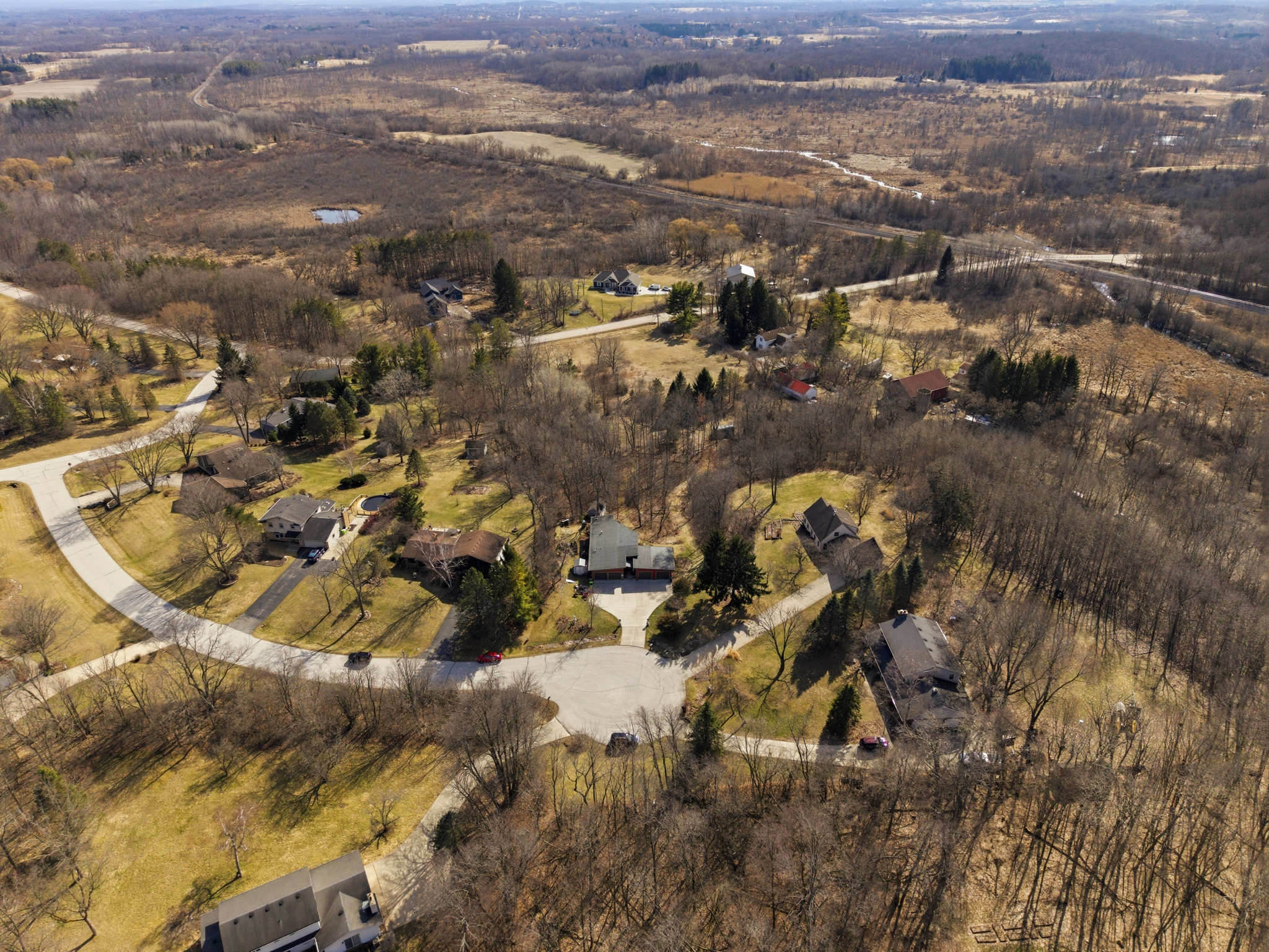  Unique Mid-Century Modern Retreat in a Private Wooded Setting - 物件實景