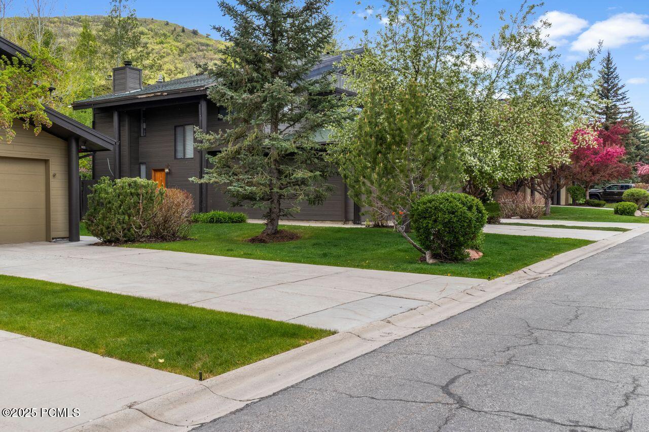 Park City, Utah, 84098, United States, 3 Bedrooms Bedrooms, ,3 BathroomsBathrooms,Residential,For Sale,1826988
