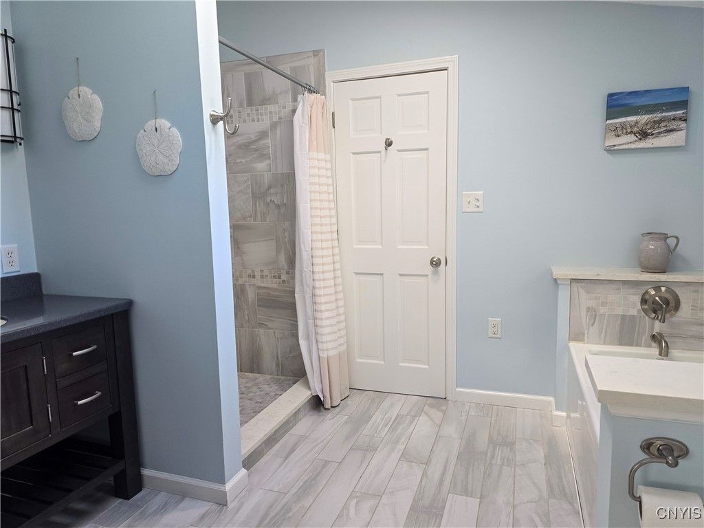 Sylvan Beach, New York, 13157, United States, 4 Bedrooms Bedrooms, ,2 BathroomsBathrooms,Residential,For Sale,1962557