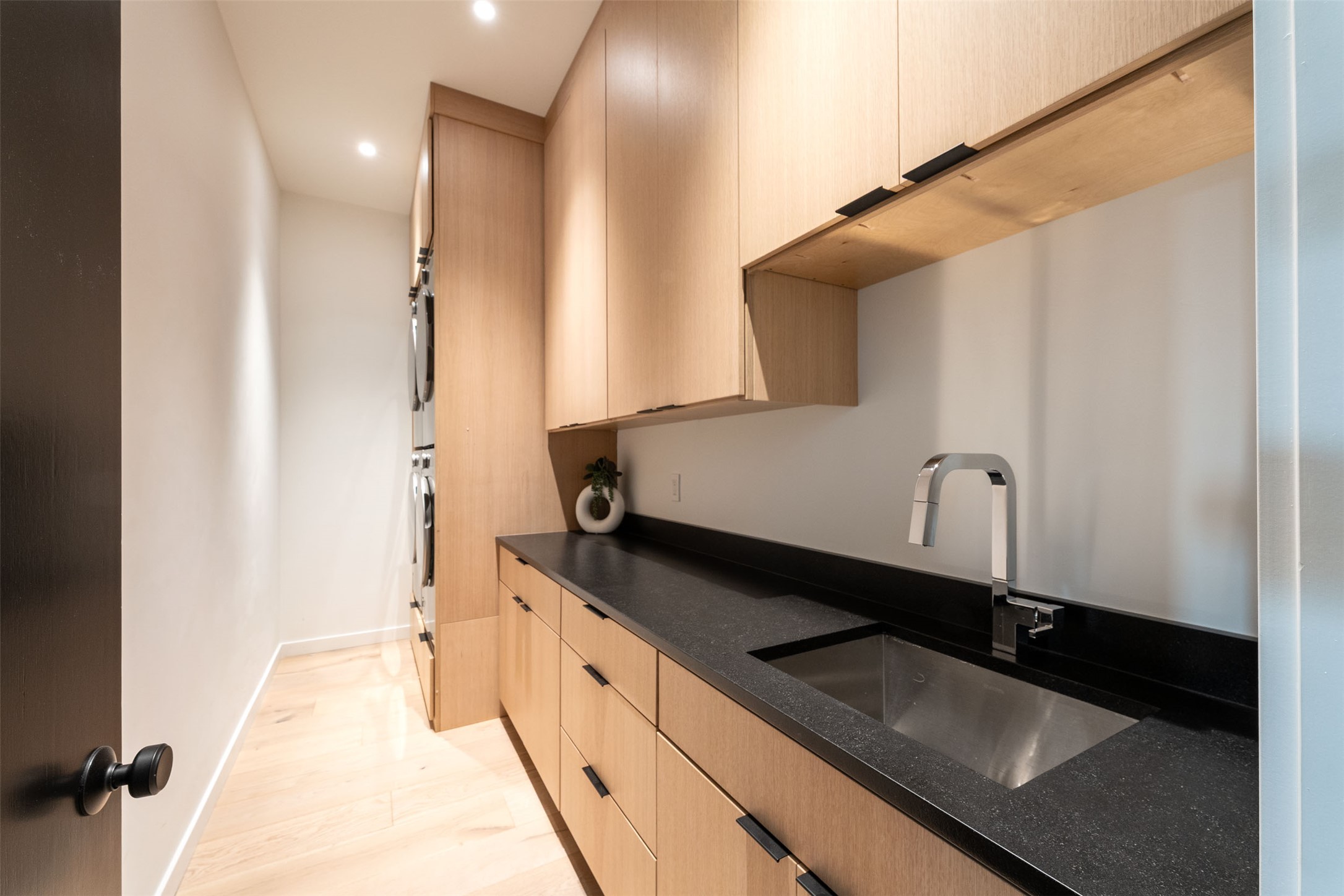  3812 Tamarack Avenue, B - 物件實景
