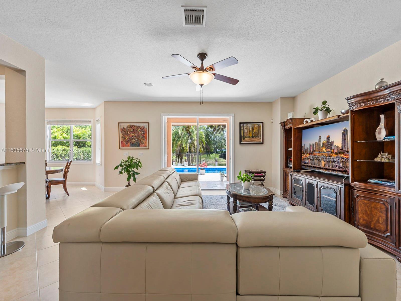 Weston, Florida, 33332, United States, 5 Bedrooms Bedrooms, ,5 BathroomsBathrooms,Residential,For Sale,1826480