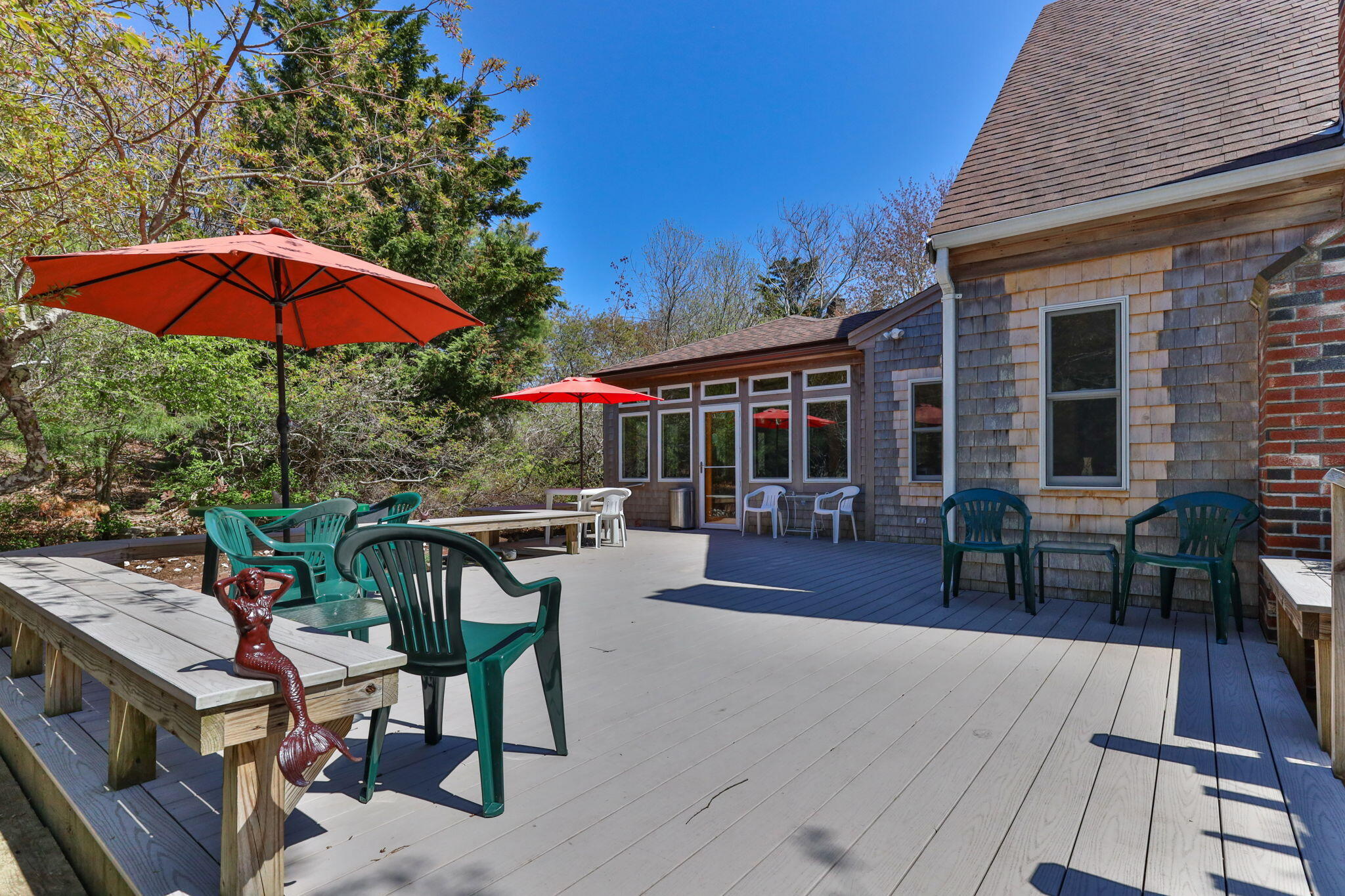  Near Beaches, Galleries & Trails — A Beautifully Updated Provincetown Home - 物件實景