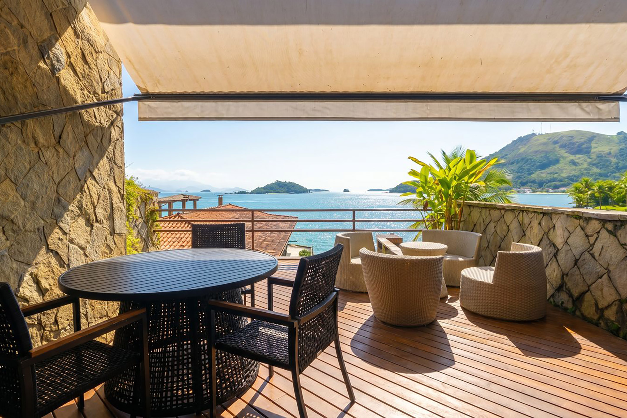  Waterfront estate overlooking Cataguases Island in Angra dos Reis - 物件實景