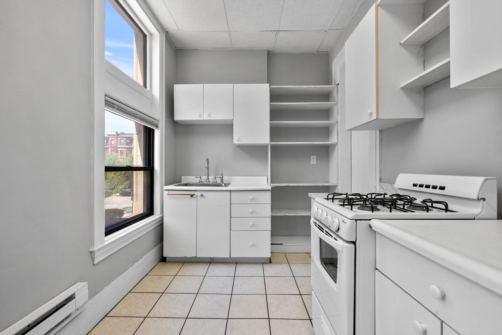 Boston, Massachusetts, 02215, United States, 1 Bedroom Bedrooms, ,1 BathroomBathrooms,Residential,For Sale,1900692