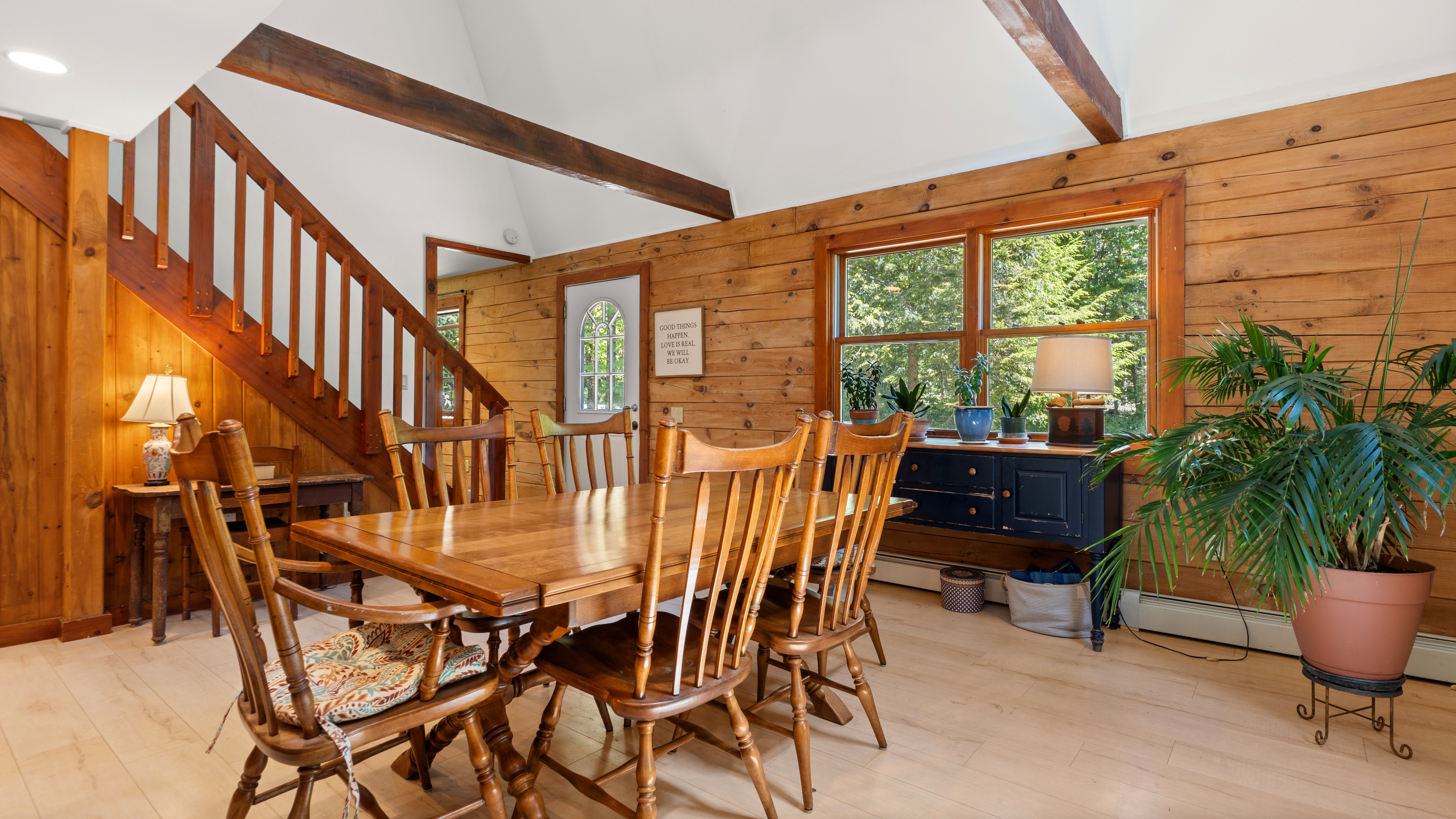  Wooded Privacy in Beautiful Lake Community - 物件實景