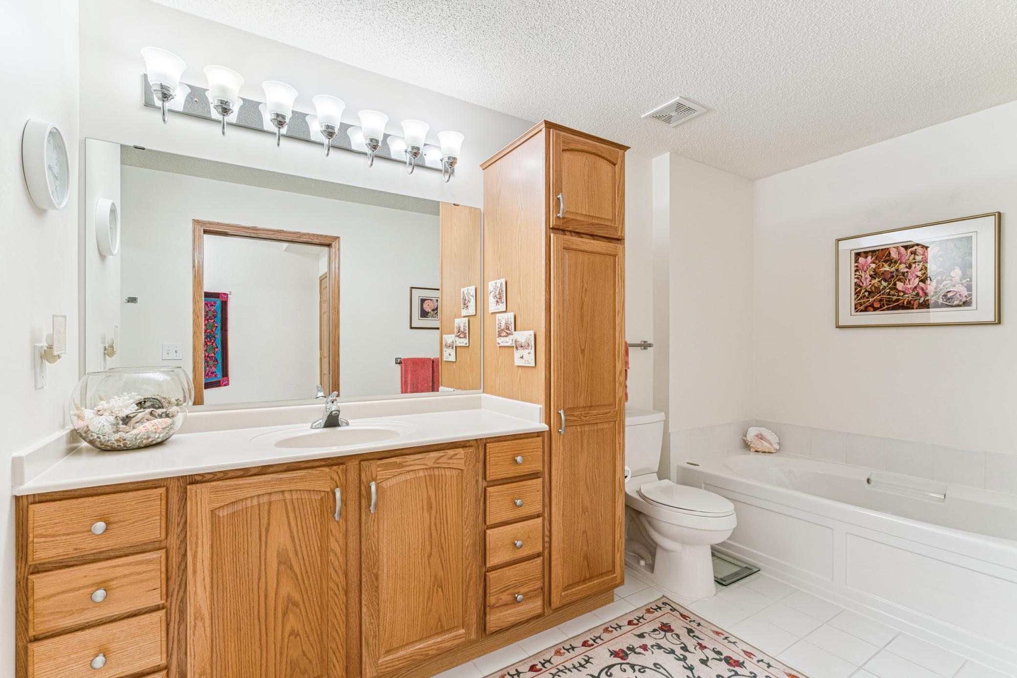 Richfield, Minnesota, 55423, United States, 2 Bedrooms Bedrooms, ,2 BathroomsBathrooms,Residential,For Sale,1867509